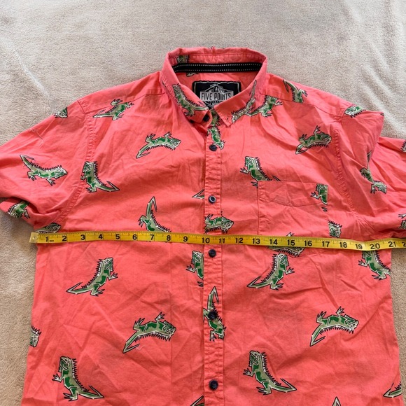 Five Points Industries Iguana Lizard Print Salmon Pink Summer Button Down Sz L - Picture 8 of 9